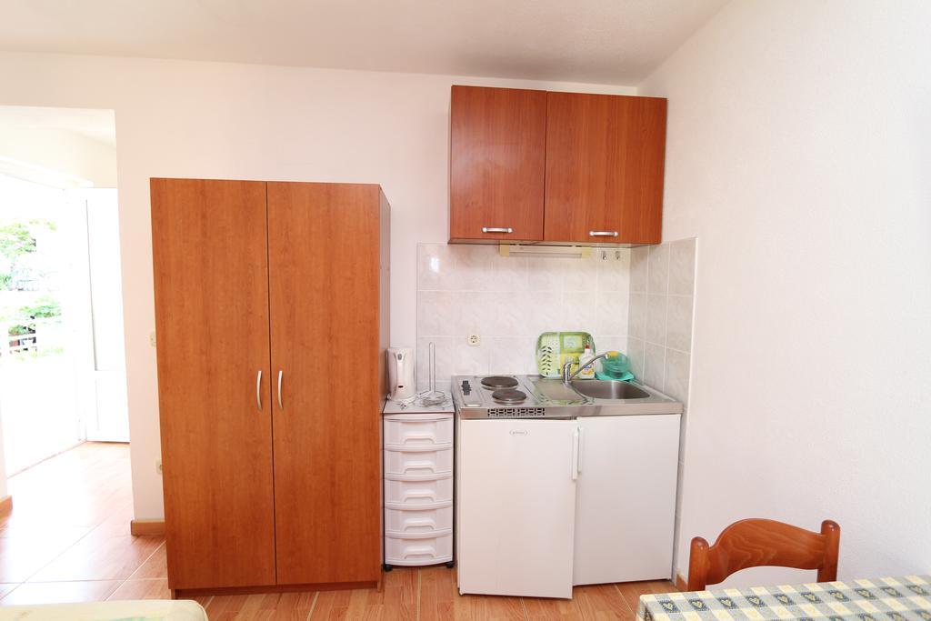 Apartments Antoneta Makarska Exterior photo